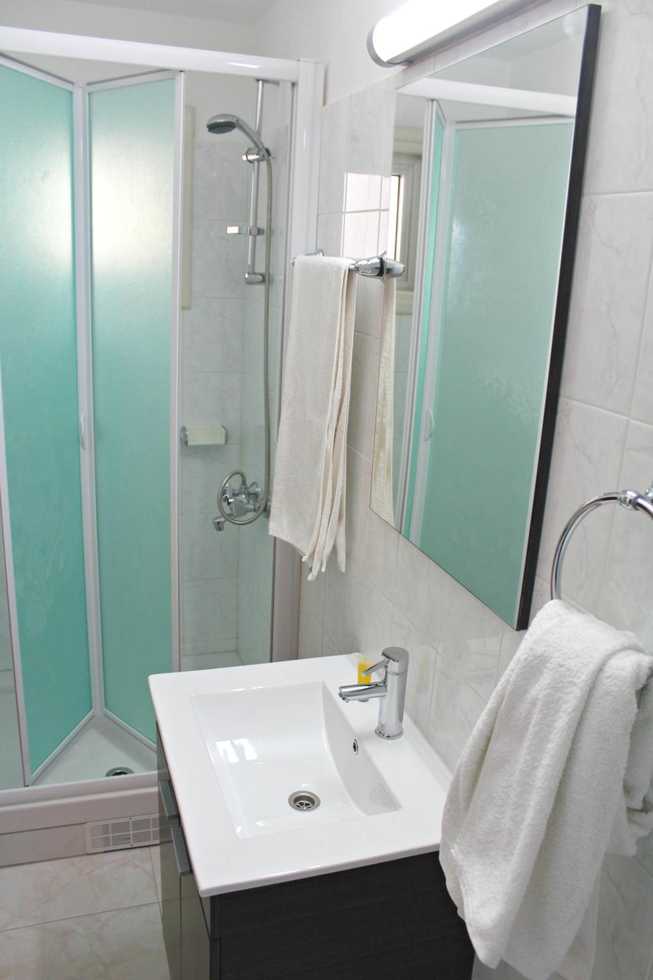 Maria Zintili Apartments Айя Напа Стая снимка
