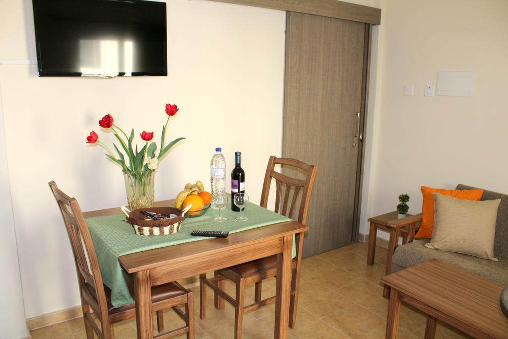 Maria Zintili Apartments Айя Напа Екстериор снимка