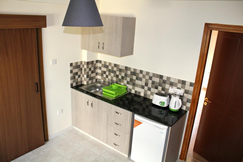 Maria Zintili Apartments Айя Напа Екстериор снимка